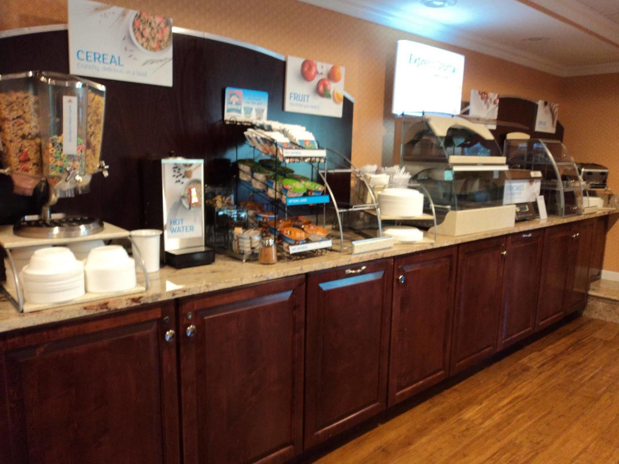 Holiday Inn Express Harrisburg Sw - Mechanicsburg By Ihg Zewnętrze zdjęcie